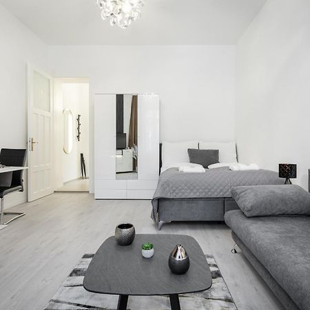 Dorsett Heights Apartment บูดาเปสต์ ภายนอก รูปภาพ