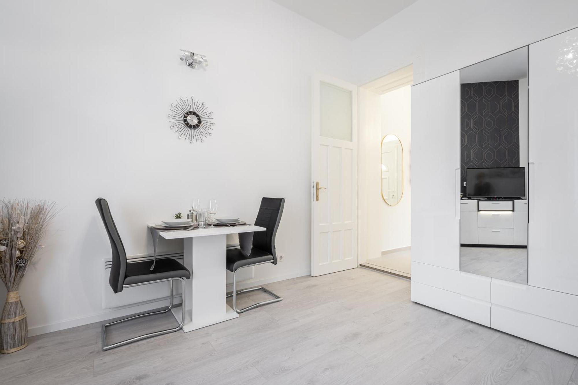 Dorsett Heights Apartment บูดาเปสต์ ภายนอก รูปภาพ